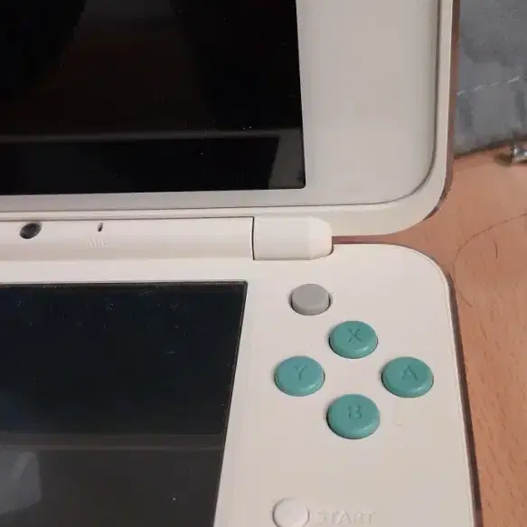 닌텐도 2ds  xl 동물의숲 에디션