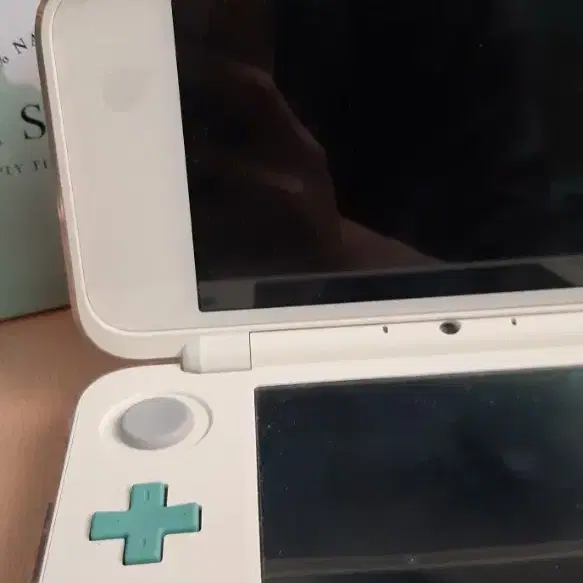 닌텐도 2ds  xl 동물의숲 에디션