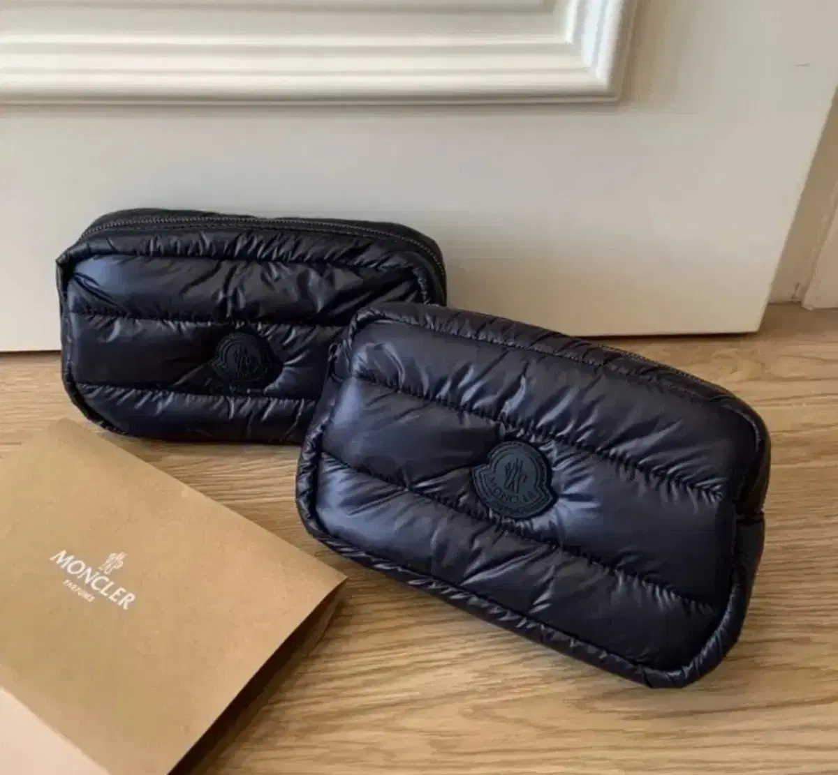 몽클레르 패딩파우치  MONCLER