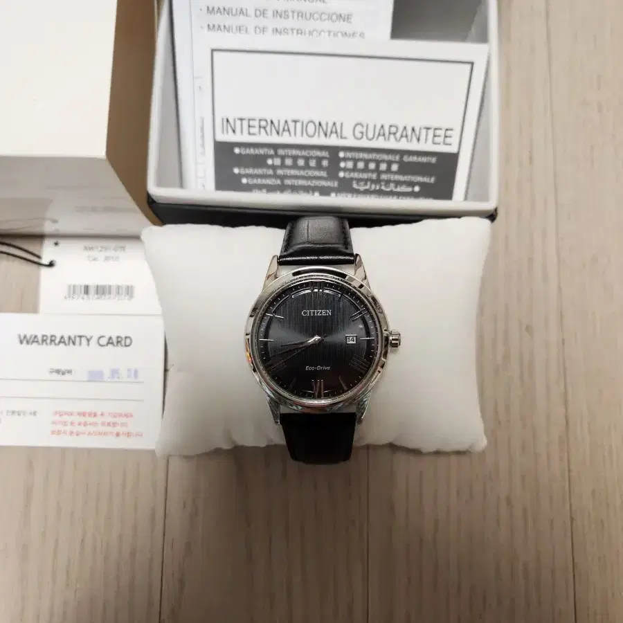 시티즌 CITIZEN AW1231-07E 에코 드라이브 쿼츠 손목 시계