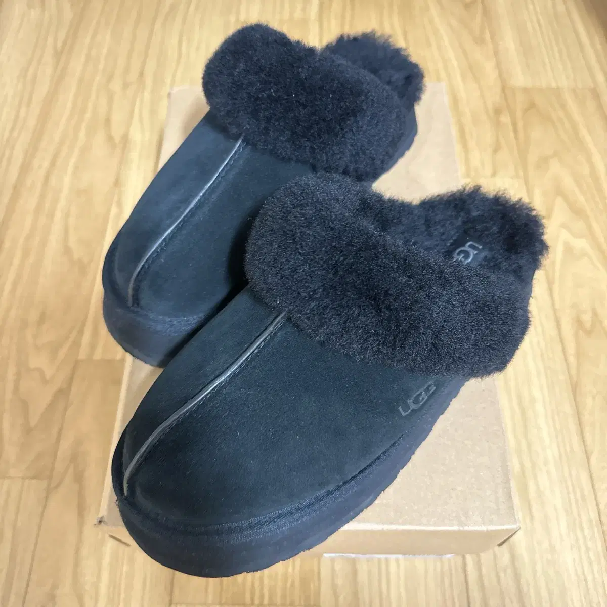 UGG w 1122550