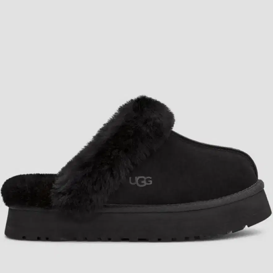 UGG w 1122550 (1회착)