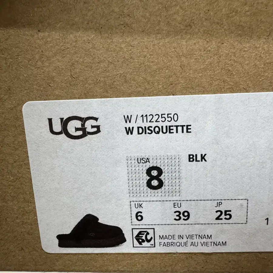 UGG w 1122550 (1회착)