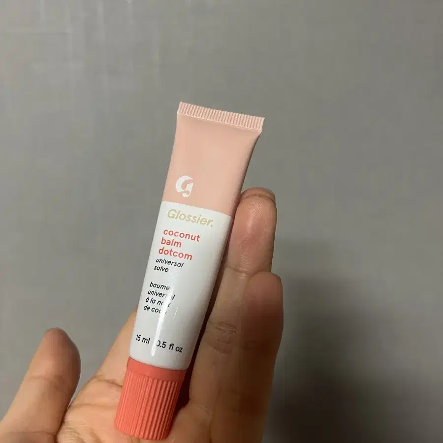 glossier 글로시에 밤 닷컴 립밤 #코코넛 팝니다