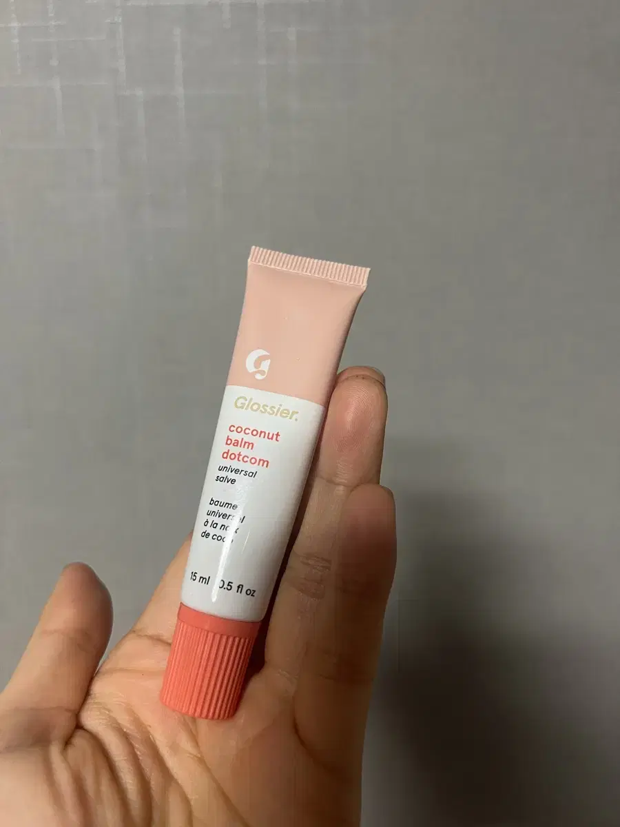 glossier 글로시에 밤 닷컴 립밤 #코코넛 팝니다