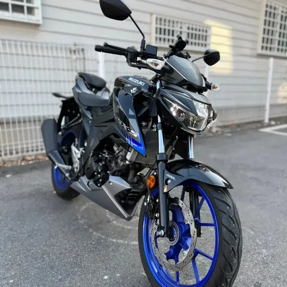 Gsx-s125 21년식 7000km무꿍 무슬립 신차컨디션