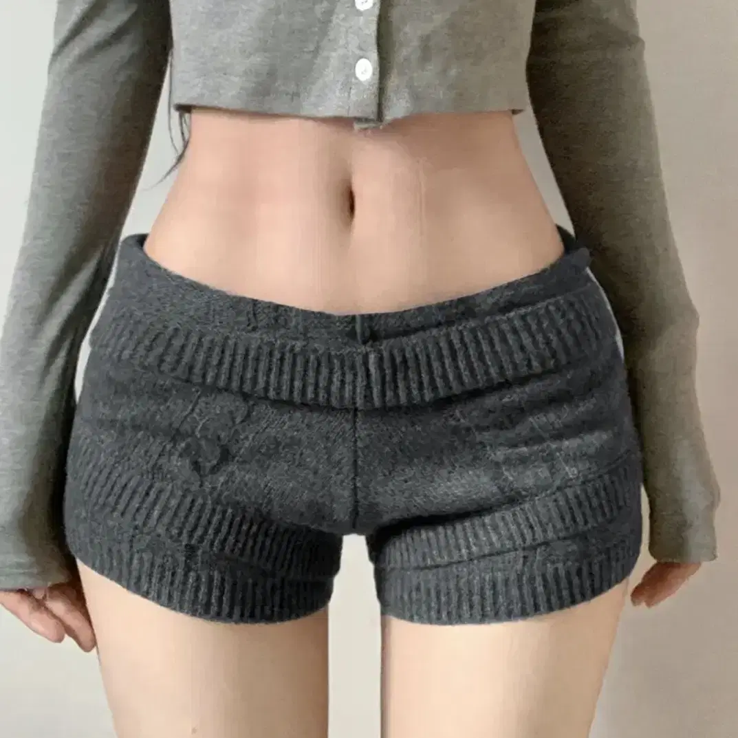 Highwaist knit short pants