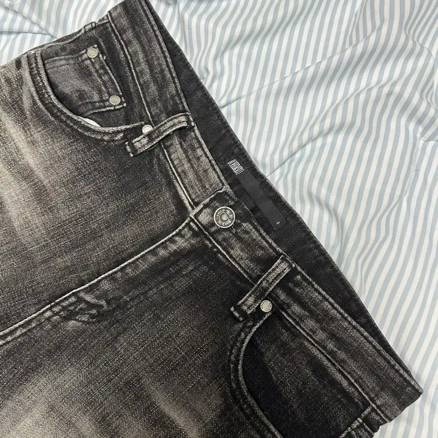 보헤미안서울 CRUMPLED WASHING DENIM PANTS GRAY