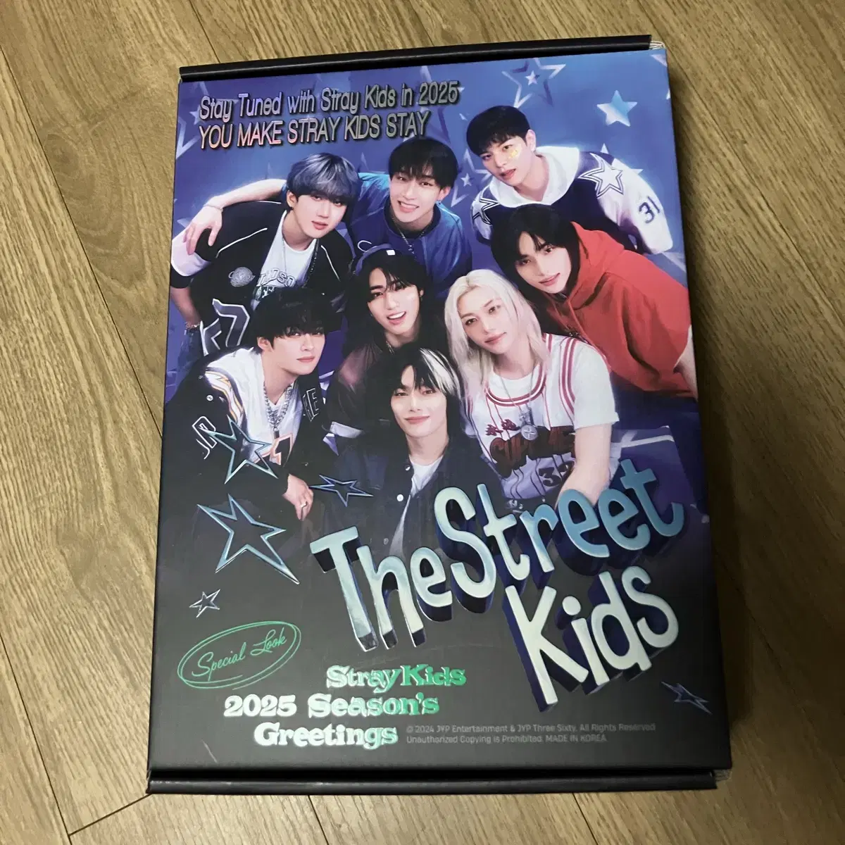 Straykids 2025 Seasons Greetings skz sig