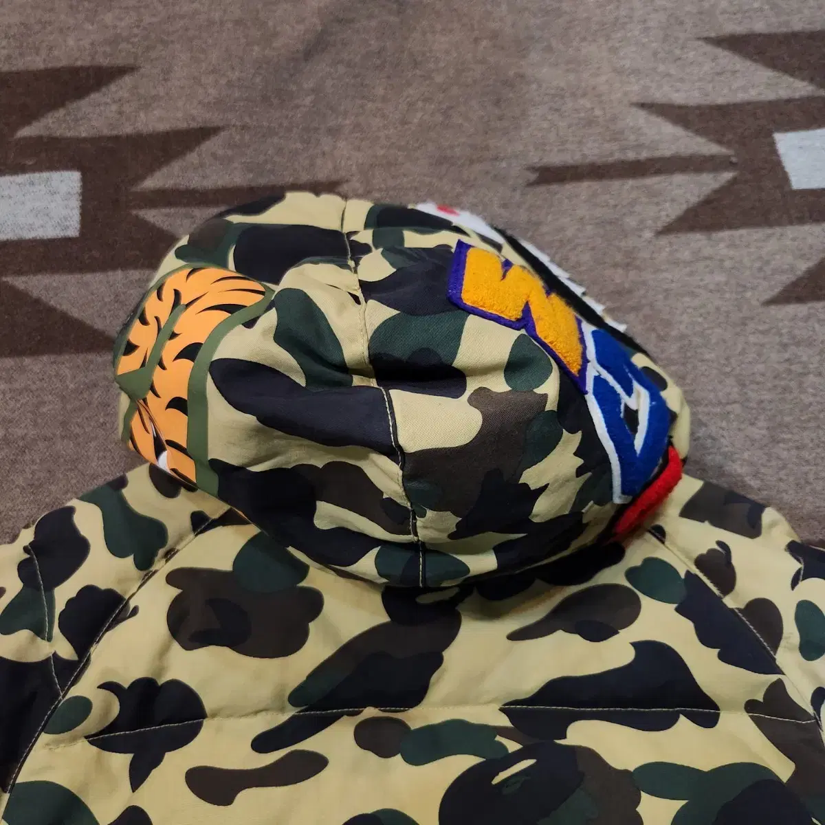 신년할인)Bape 베이프 1st 카모 다운 패딩 XL