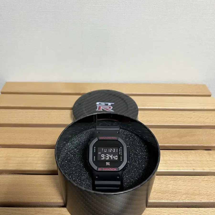 지샥 DW-5600VT 닛산 gtr 협업모델