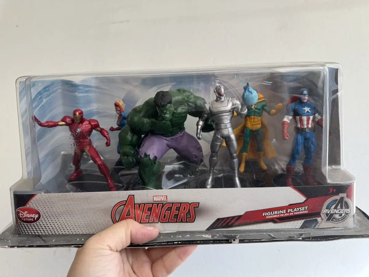 Avengers Figure Set