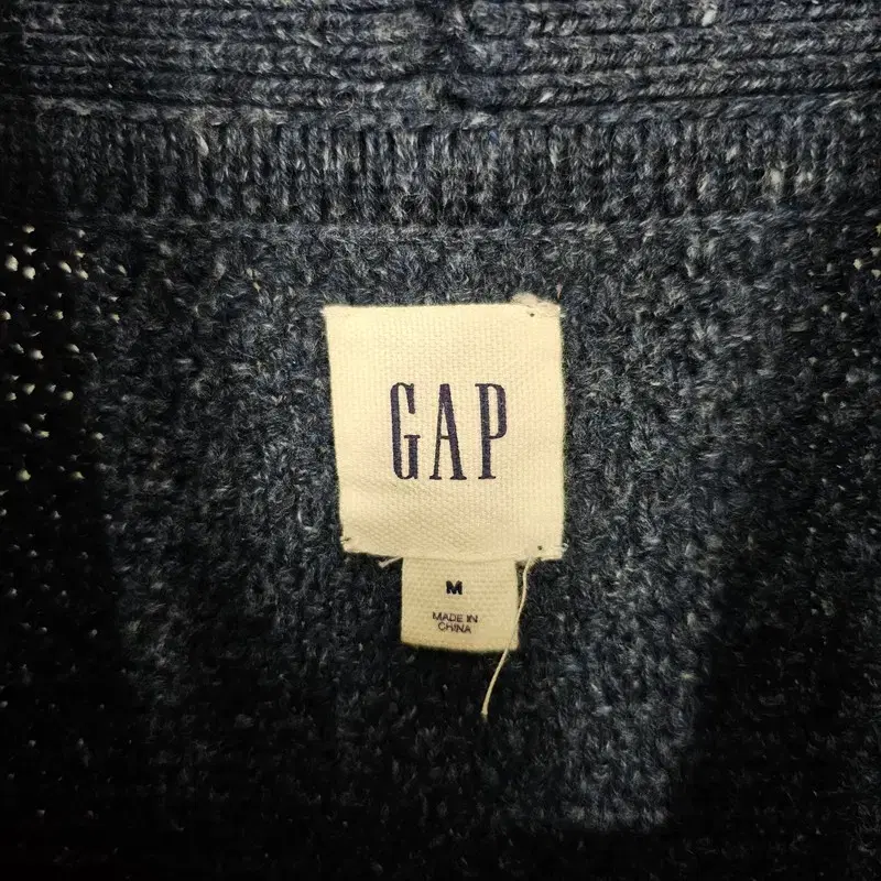 GAP 헤비웨이트 가티건 M