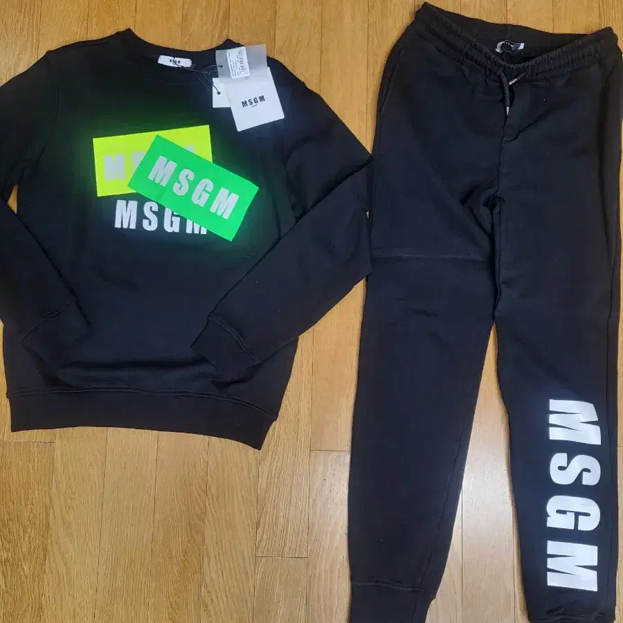 msgm 14y 맨투맨 + 조거팬츠