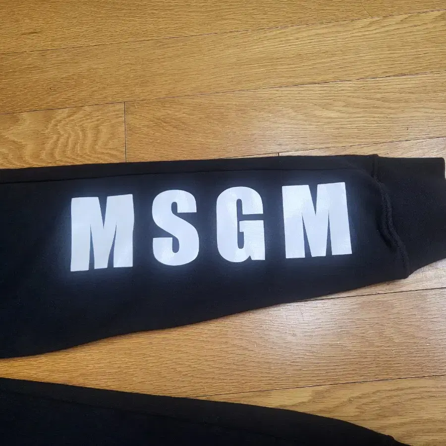 msgm 14y 맨투맨 + 조거팬츠