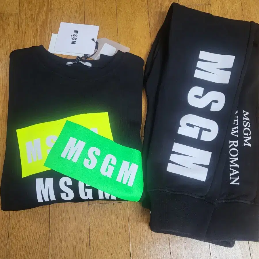 msgm 14y 맨투맨 + 조거팬츠