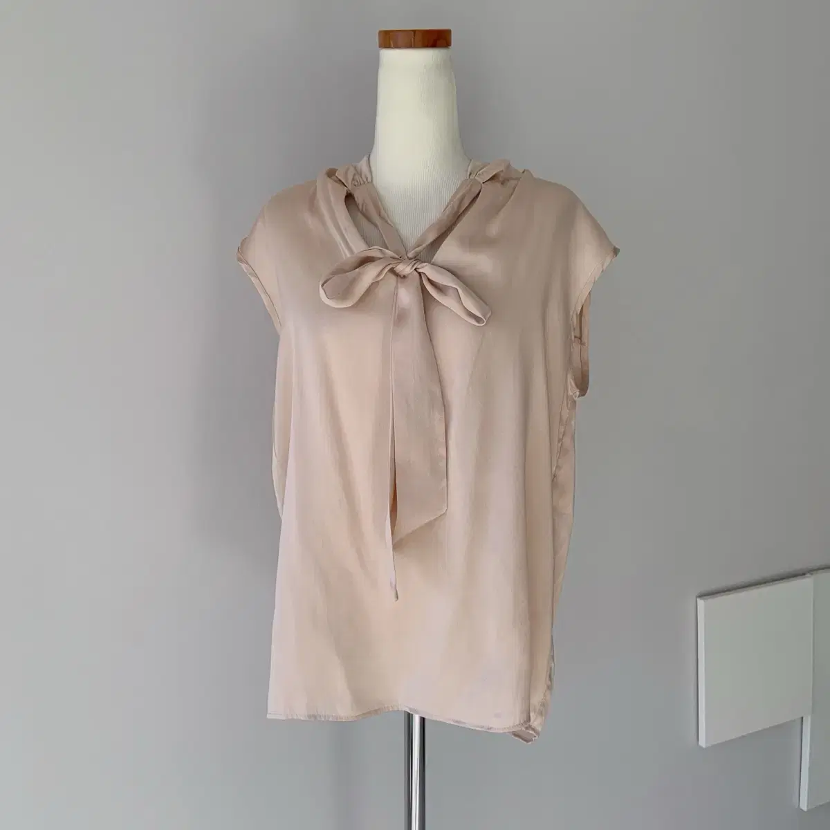 55 100% Sandro silk blouse