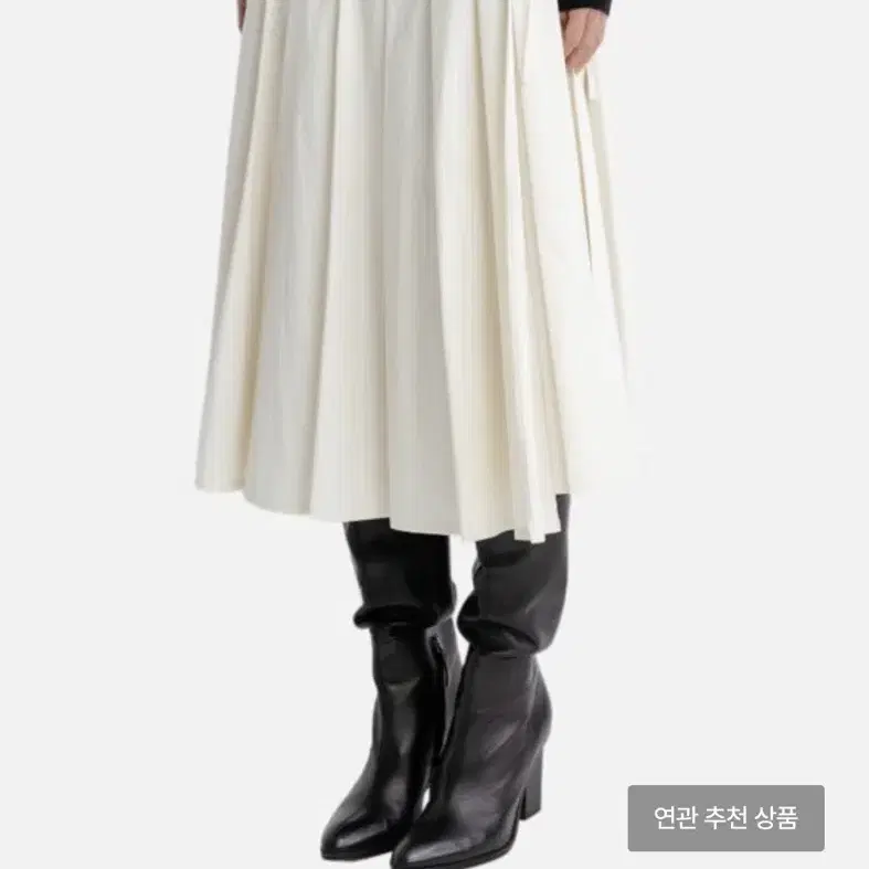 에센셜 바이 이큐엘 스커트 Pleats Wrap Skirt