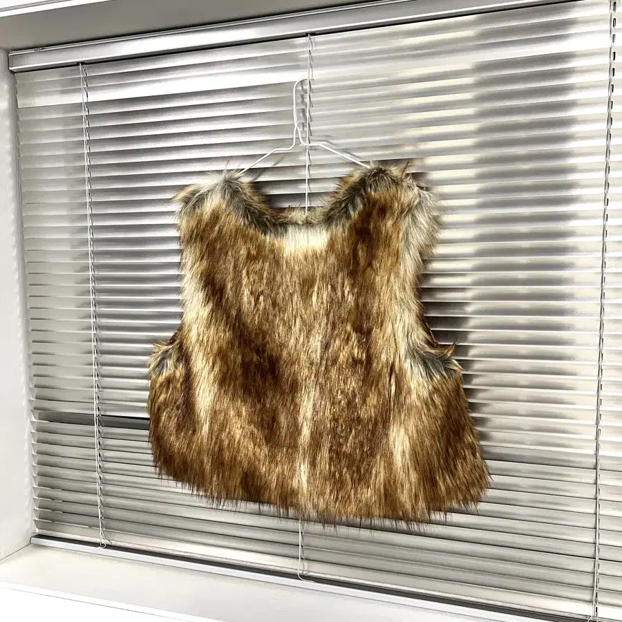 77CIRCA - FUR VEST 나나써카 퍼 베스트