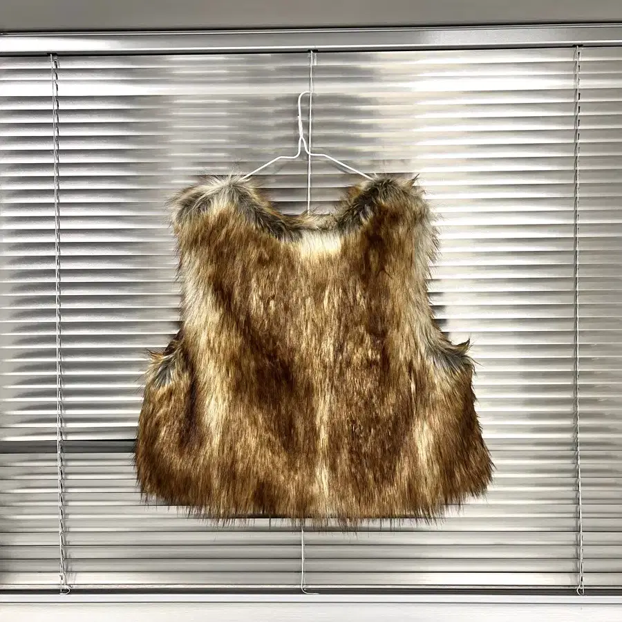 77CIRCA - FUR VEST 나나써카 퍼 베스트