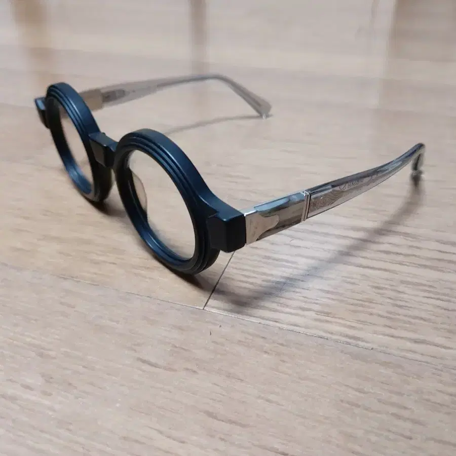 Kuboraum black s2 glasses