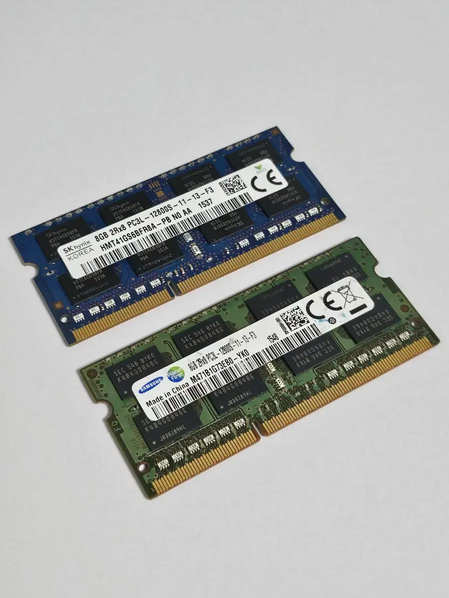 DDR3 PC3L 12800S 8GB 램 판매합니다.