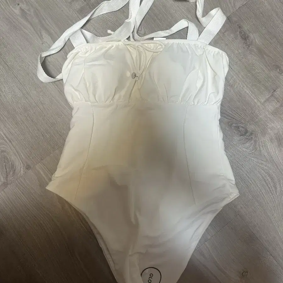 글로니 수영복 ONE PIECE SWIMSUIT (IVORY)