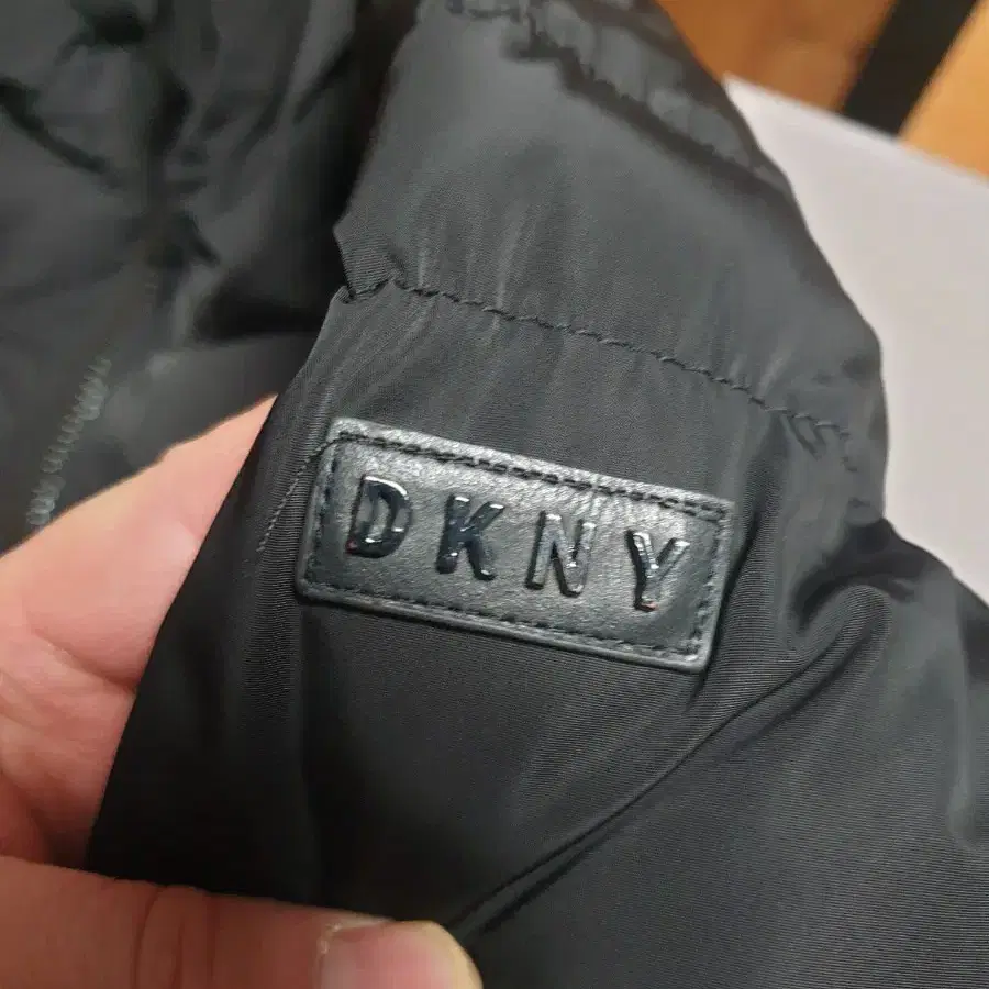 dkny 여성 xs사이즈 롱패딩