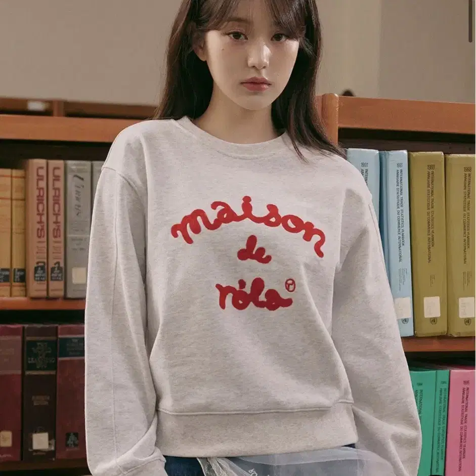 로라로라 MAISON DE ROLA SWEATSHIRTS