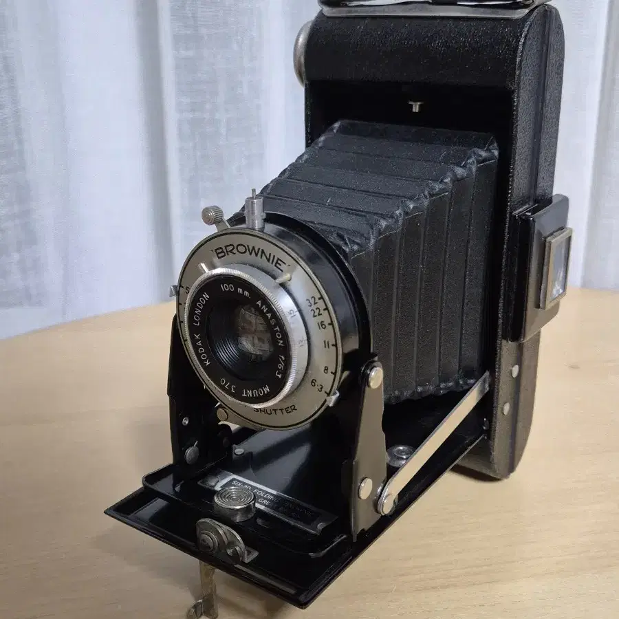 빈티지 코닥 폴딩카메라 Kodak Six20 Folding Brownie