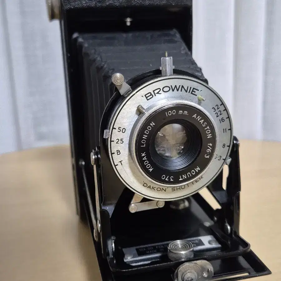 빈티지 코닥 폴딩카메라 Kodak Six20 Folding Brownie