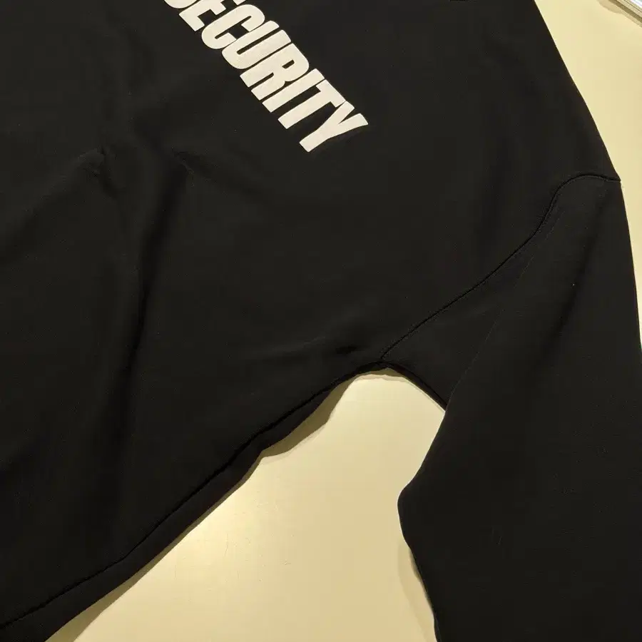 (XL) 베트멍  VETEMENTS  크루넥  블랙