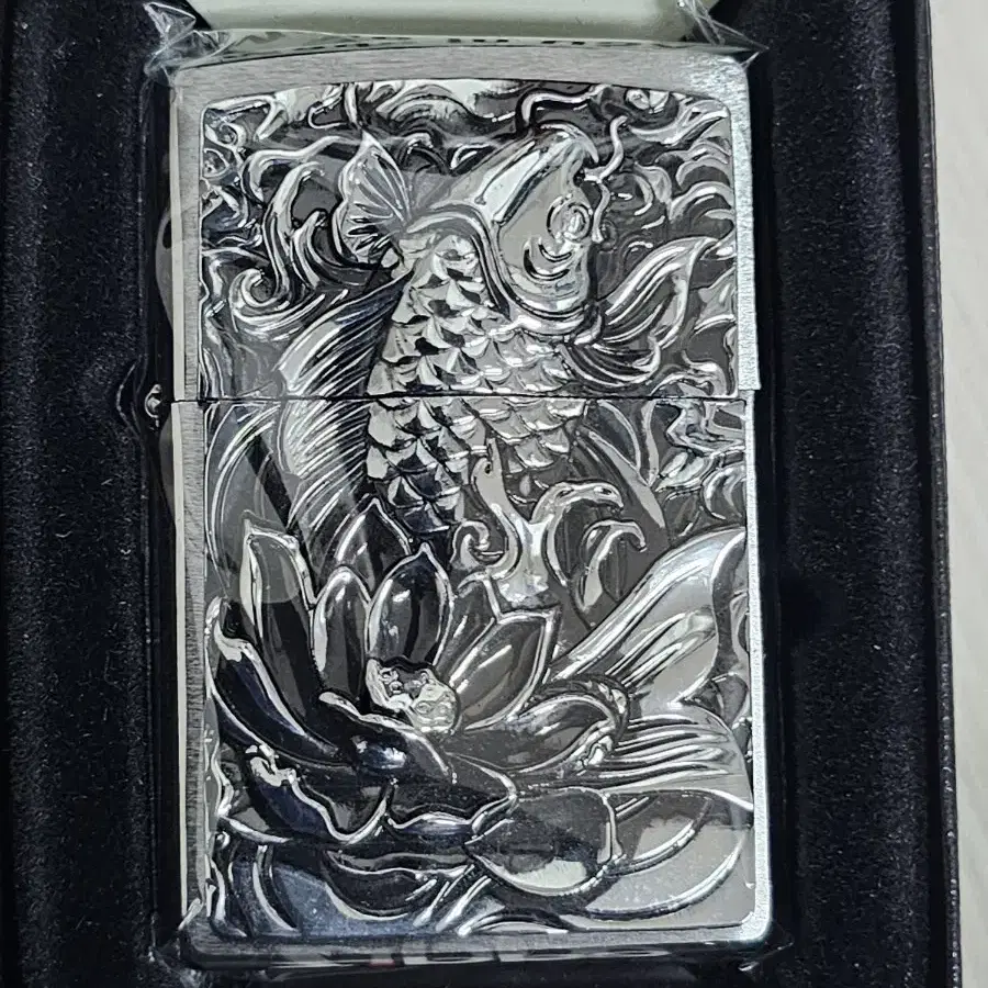 새상품 DIY만한 zippo 200 REG BRUSH FIN CHROME