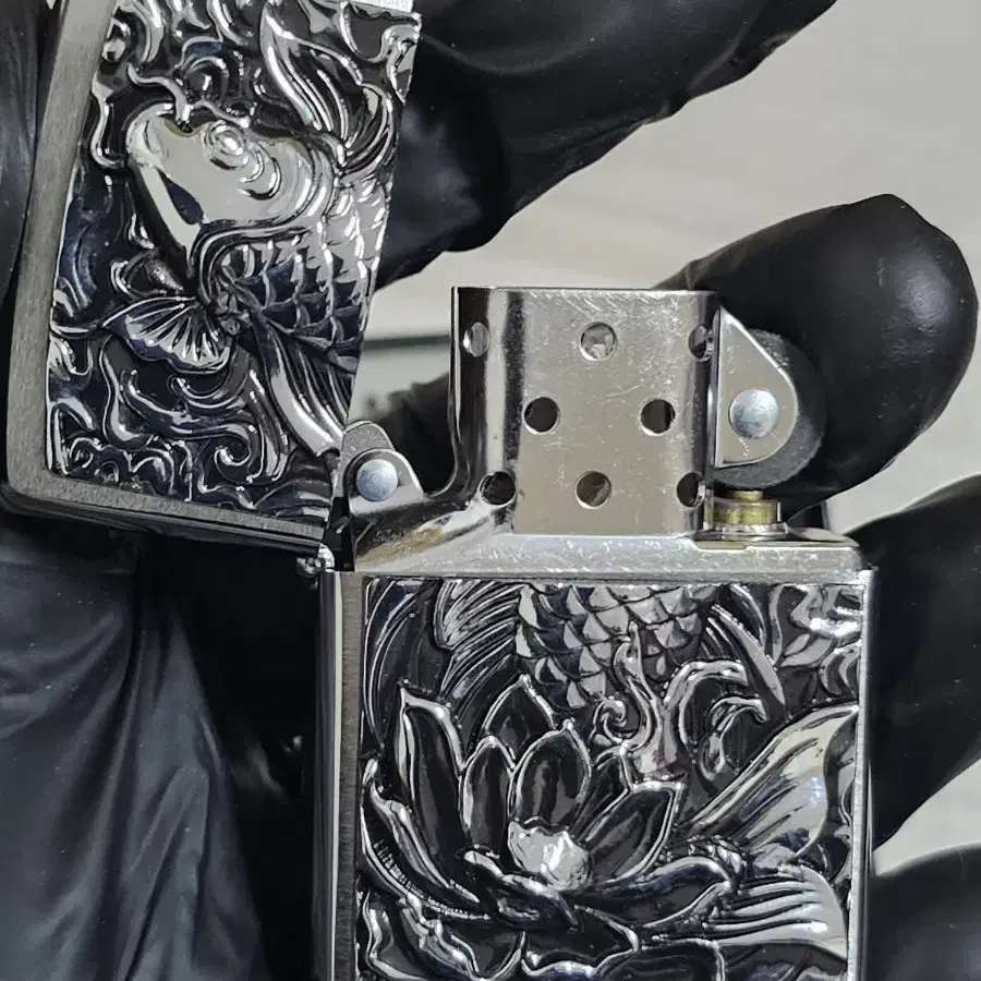 새상품 DIY만한 zippo 200 REG BRUSH FIN CHROME