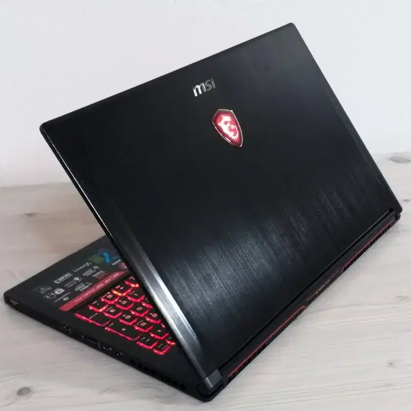 msi 초슬림 게이밍 노트북 GS63VR 7RF Stealth Pro