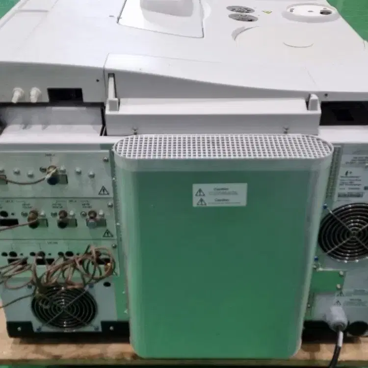 PerkinElmer Clarus 680 Gas Chromatograph