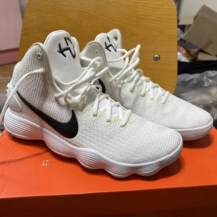 Nike hyperdunk 285