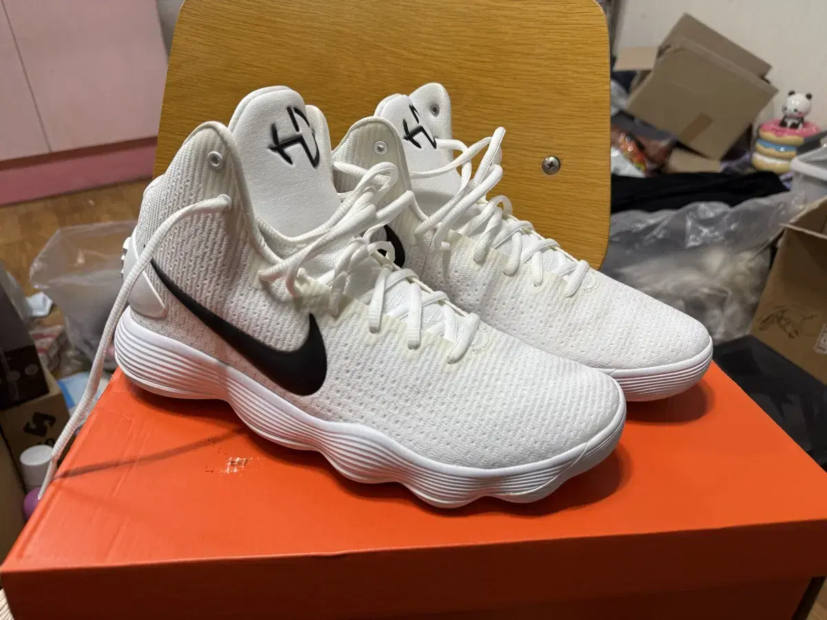 Nike hyperdunk 285