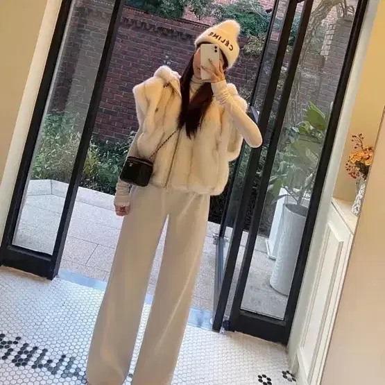 오오티디 OOTD 쇼핑몰 셔링 스판 폴라티셔츠 수입의류