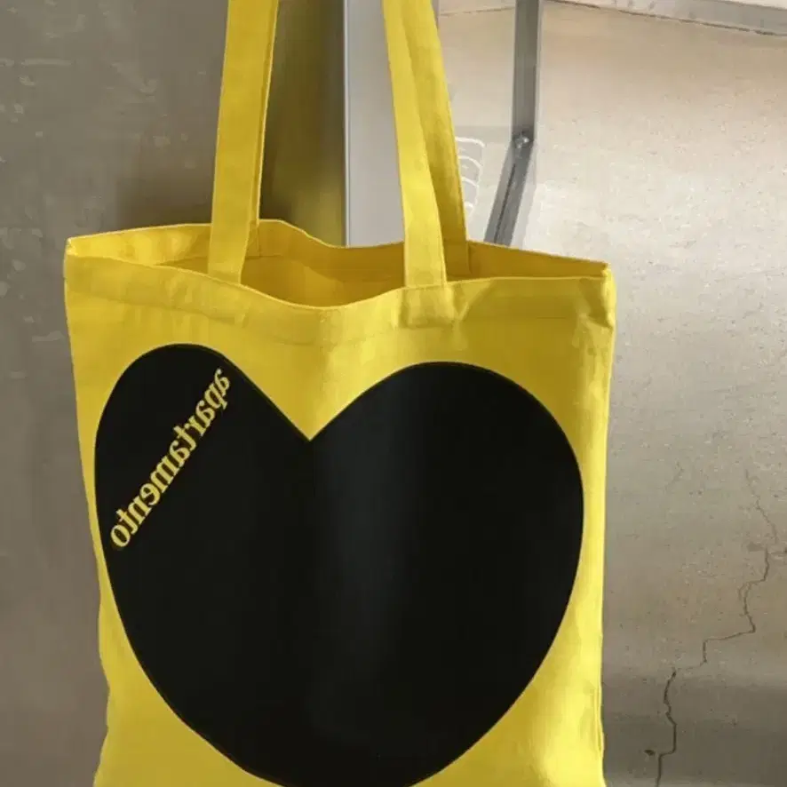 Apartamento Heart Tote Bag Yellow(아파르타멘토