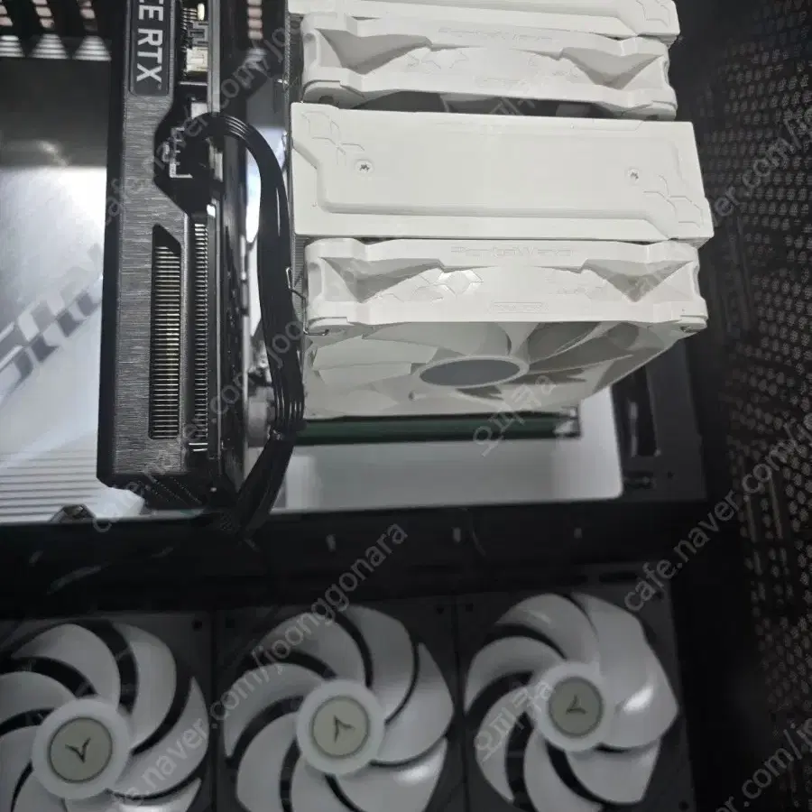 amd 라이젠9-6세대 9950x 본체 모니터포함