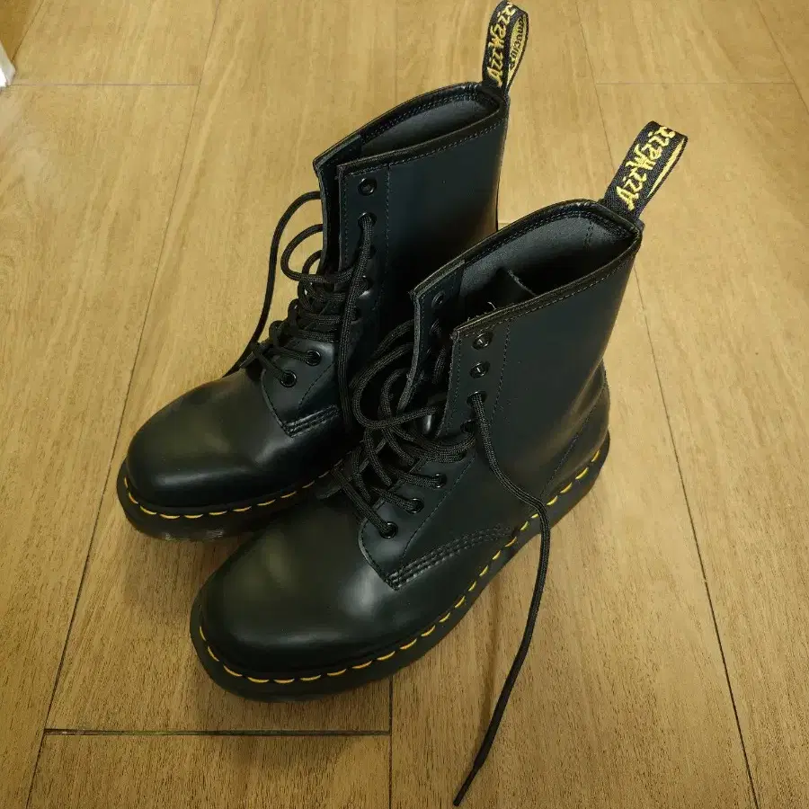 Dr.martens 8홀