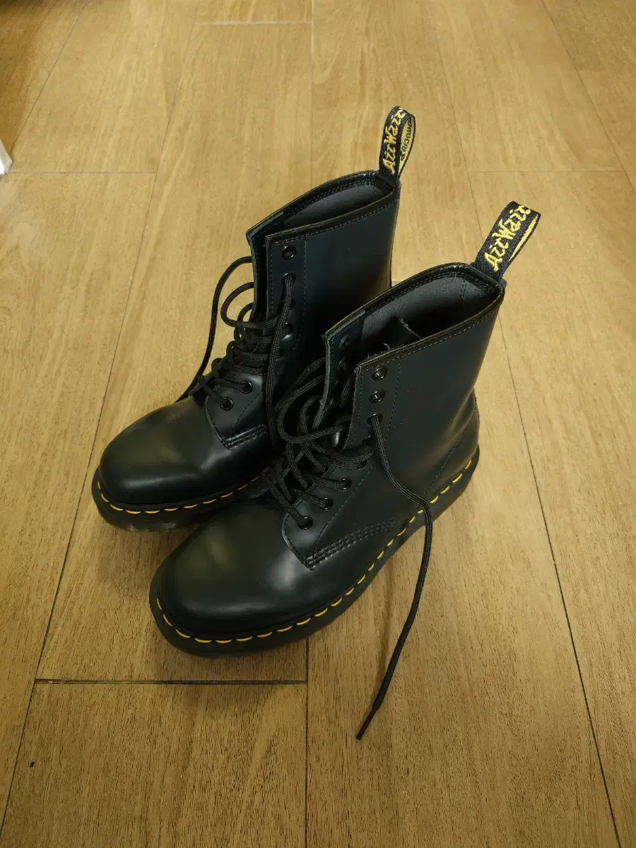 Dr.martens 8-hole