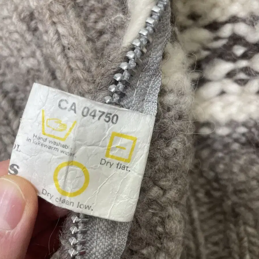 오리지날 코위찬 (L 100) canada made wool 100%