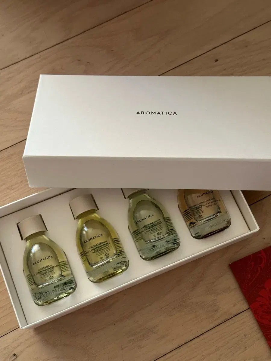 Aromatica Body Oil Set & Advent Calendar