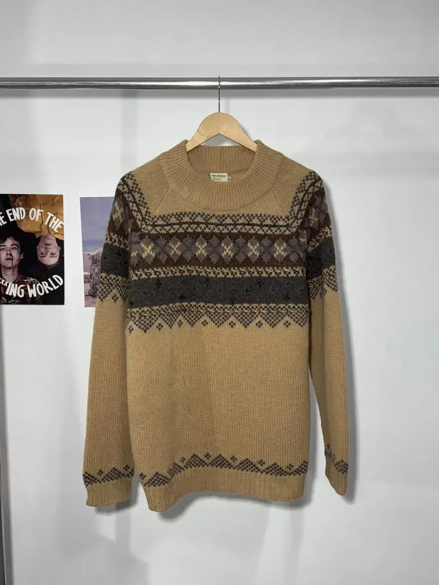 L/ Vintage Nordic beige Sweater /N41