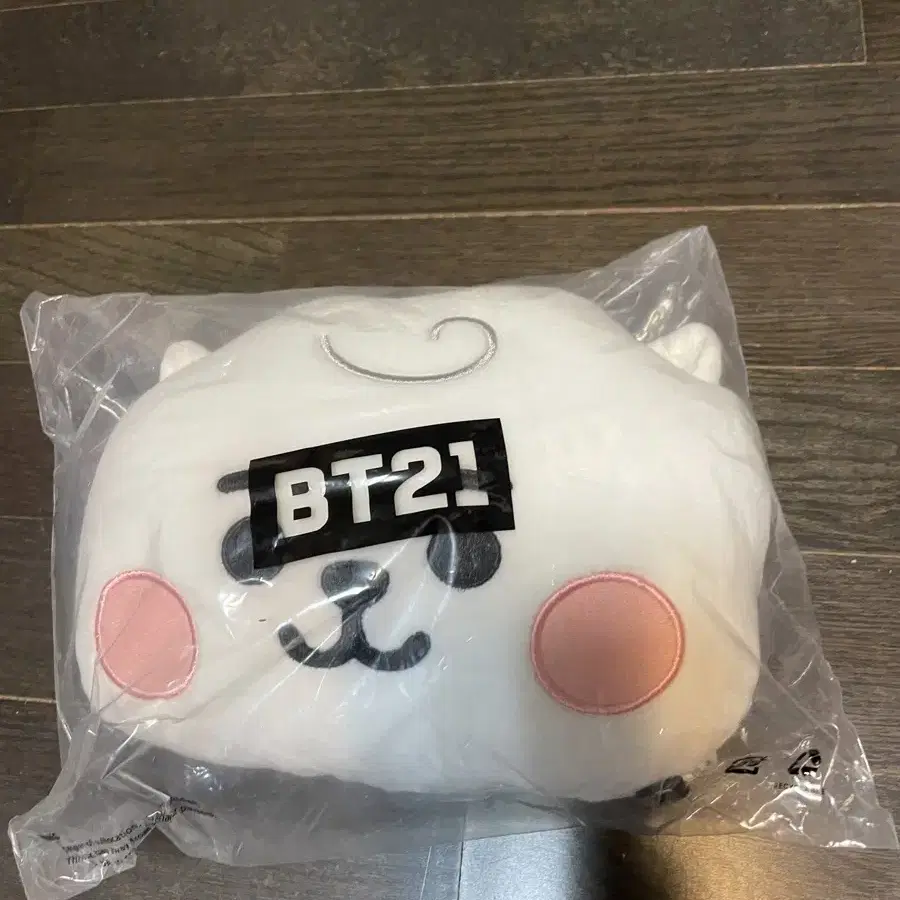 (미개봉)bt21 납작얼굴 쿠션(타타,치미,알제이)