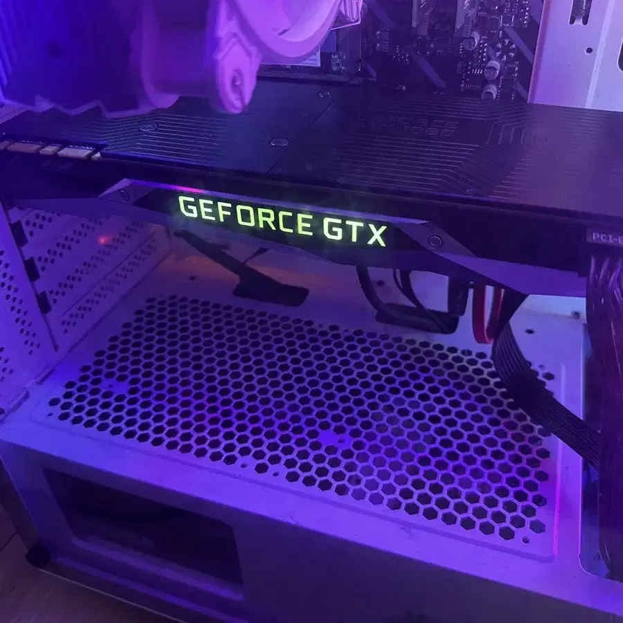 그래픽카드 Gtx1080 파운더스에디션