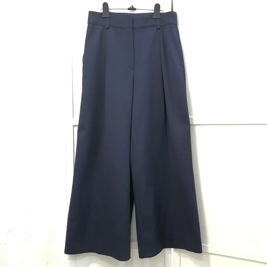 Massimo Dutti Wide-legged Pants 28