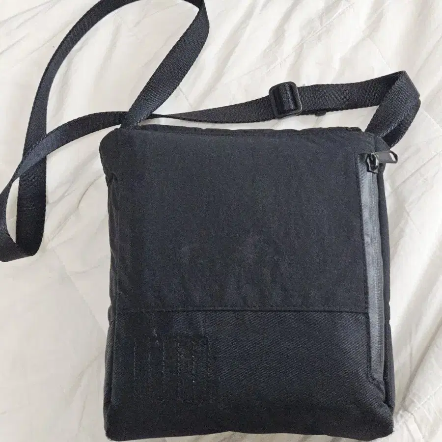 월스와일무브먼트 FS80 CROSS BAG